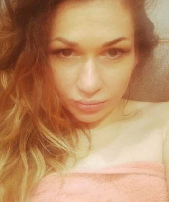 Изысканная шатенка готова побаловать и порадовать тебя своими нежными ласками. Приглашаю в свои апартаменты для встречи, которую ты запомнишь на всю жизнь. Звони, не стесняйся! 10749, 26 лет